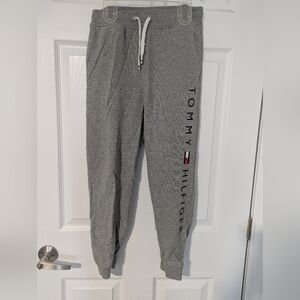 Tommy Hilfiger youth boys sweat pant ize L (12/14)